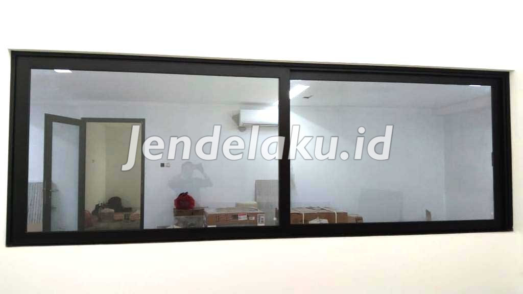 Jendela Sliding 2 Daun Aluminium Hitam