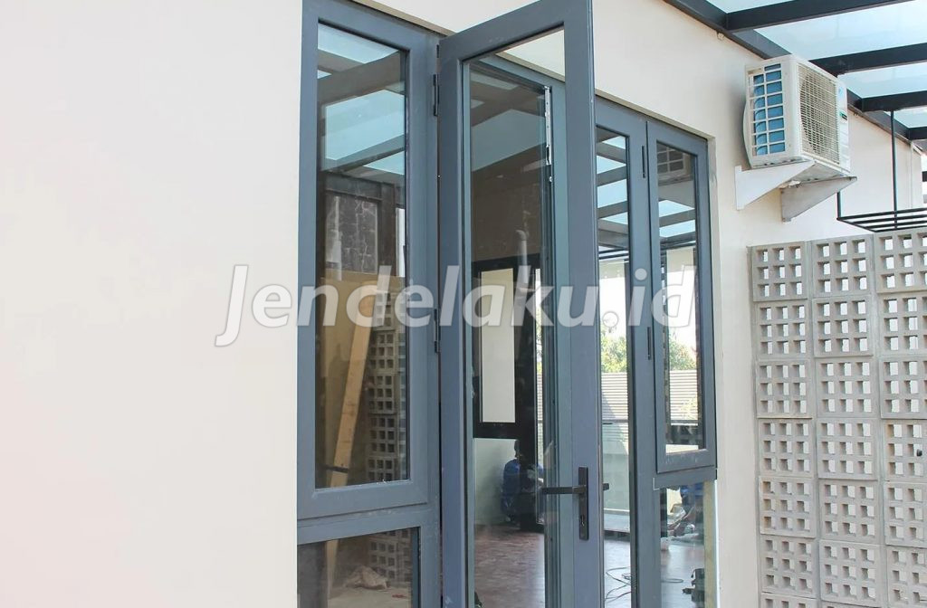 Pintu Aluminium Grey Abu Abu 3