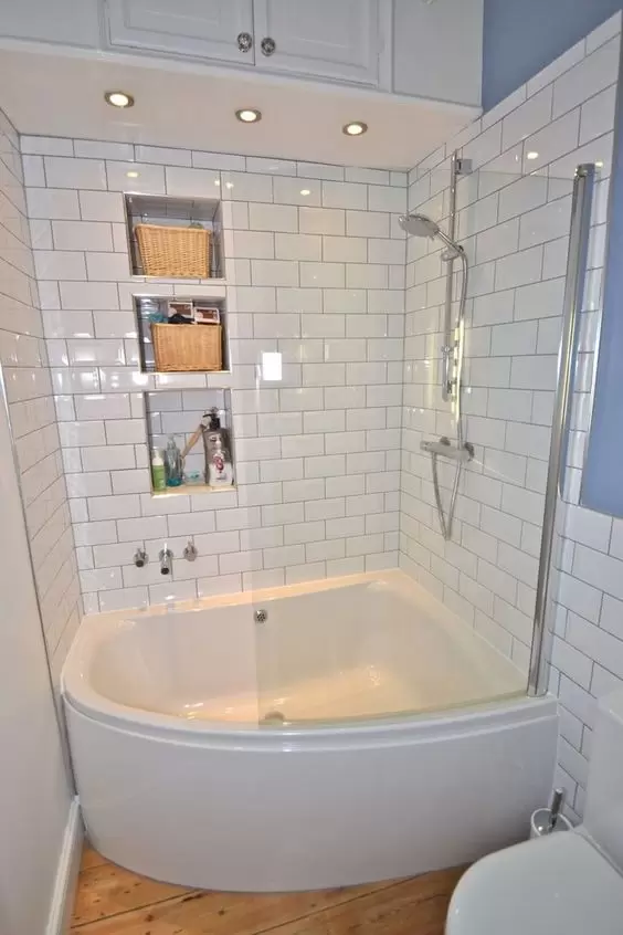 Corner Bathtub