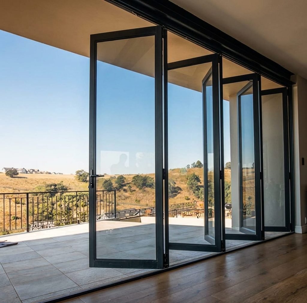 Pintu Lipat Aluminium (6)